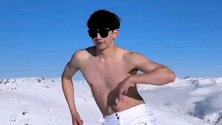 冰天雪地科目三，强人也..