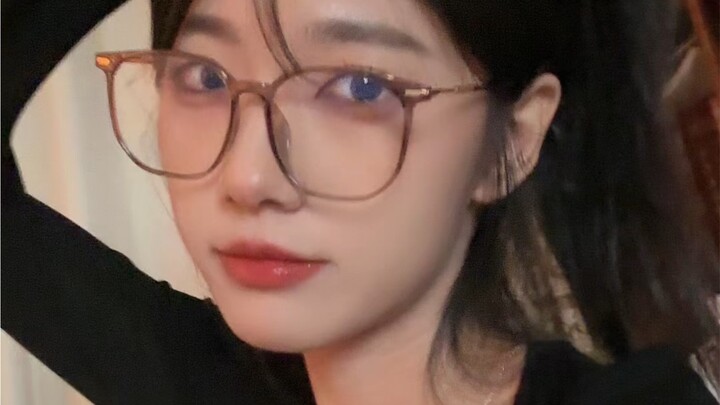 มาดูกันหน่อยว่าใครยังเล่นมือถืออยู่