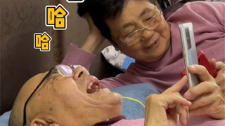 เมื่อฉันปลอมตัวเป็นแม่ในวีแชทและยืมเงินจากปู่กับพ่อ