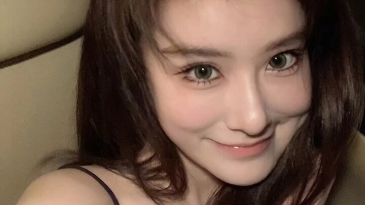 Hua Sansan’s daughter stabbed her in the back