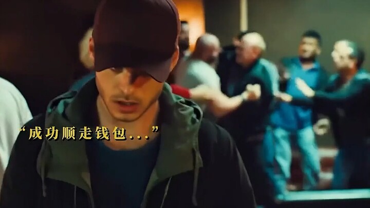 "Thánh tuyển trong giới trộm cắp xem tay móc túi hàng đầu trình diễn xuất sắc khiến cả hội trường tr