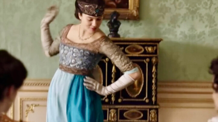 [唐顿庄园]勇敢善良的三小姐茜玻 —— “格温：她的善良改变了我的人生”