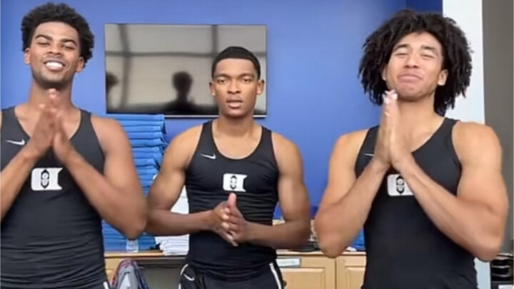 مجموعة الدوق الثلاثية على تيك توك لجارد