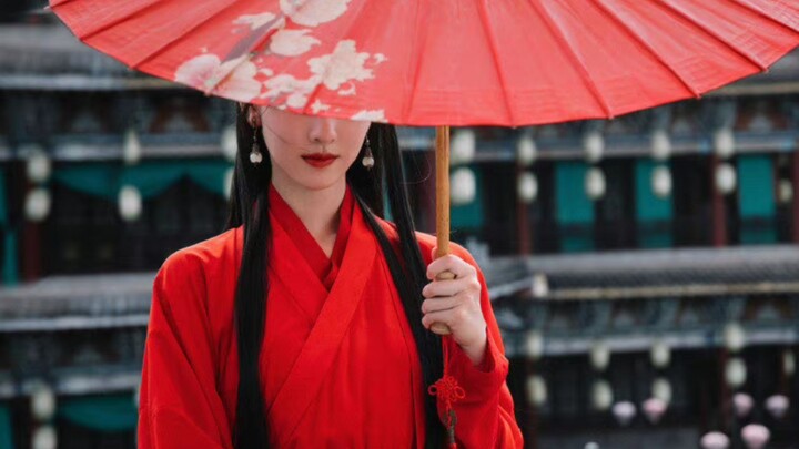 If it weren’t for her good looks, she’d probably be building airplanes by now.