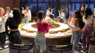Girlfriend dance compilation? Girls dance together at the dinner table! The hottest dinner table din