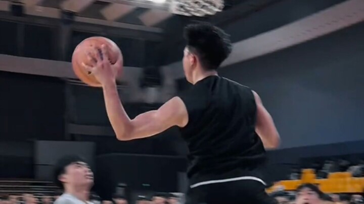 “Pha chuyền bóng này sẽ đi vào lịch sử làng streetball Trung Quốc”