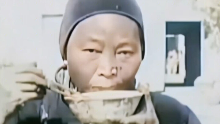 ภาพจริงของชาวชิงกินอาหาร พอได้ดูฉากมื้ออาหารของคนจนกับคนรวยแล้วใจแทบสลายเลย