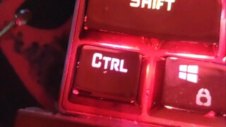 Phím ctrl này hơi...