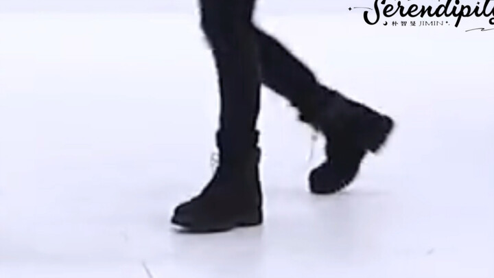 【Karya Sendiri Zhenbao】211226 Ruang Latihan DNA – Fokus pada Kaki Park Jimin