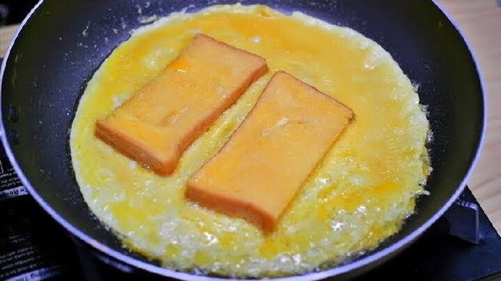YUMMY!!! INI ENAK BANGET Bikin Roti Telur Mozzarella Saat Lockdown!!