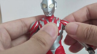Bandai SHF Ultraman Libut 200 head is available? The improved body is good but the quality control i