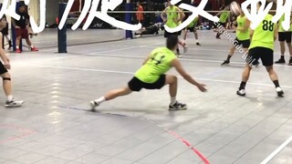 (Subtitel asli bahasa Mandarin) Tutorial bola voli Pelatih Danny (servis putar samping dan servis lo