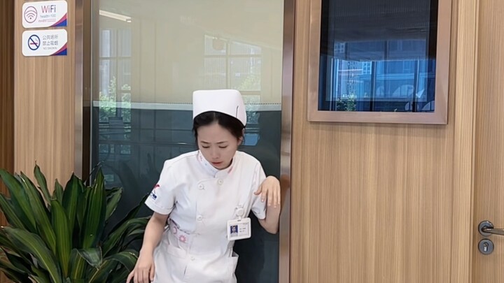 当我快要崩溃时，可我又是一个护士