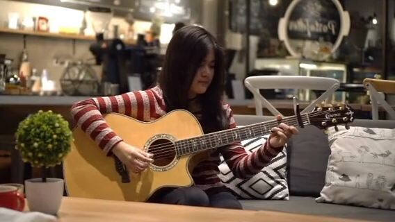 Attention by charlie puth #guitar cover fingerstye