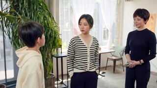Ibu Cinderella melihat budak itu buat kali pertama dan menyangka dia adalah CEO dan anak Cinderella
