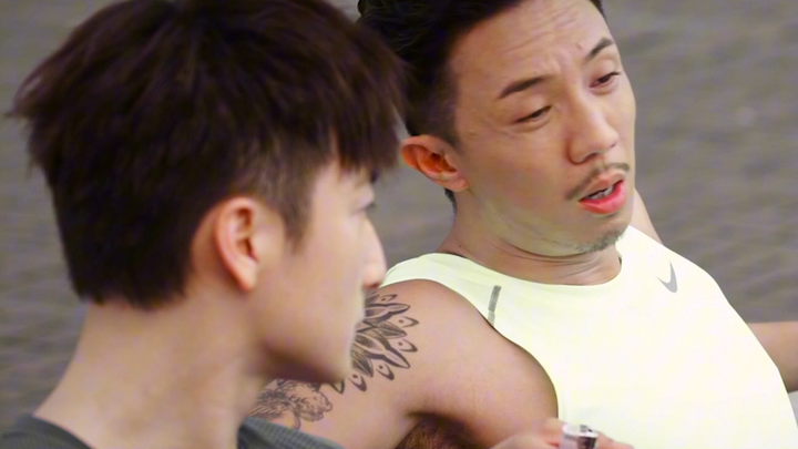 เรามักคิดว่าวันข้างหน้ายังอีกยาวไกล แต่กลับลืมไปว่าโลกนี้ไม่อาจคาดเดาได้ ดังนั้นจงเรียนรู้ที่จะรักแล