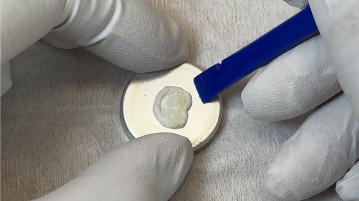 Para Pekerja Pengangkat Lem, Berkumpul!