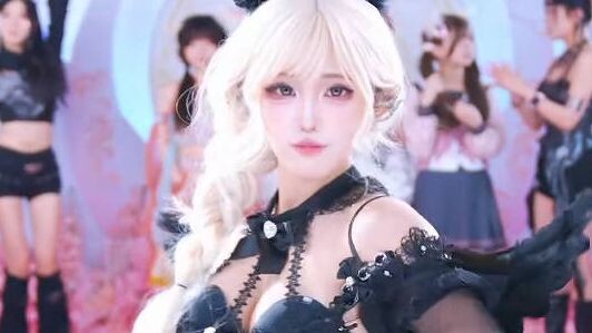 Little devil Rourou got knocked away by Chafei