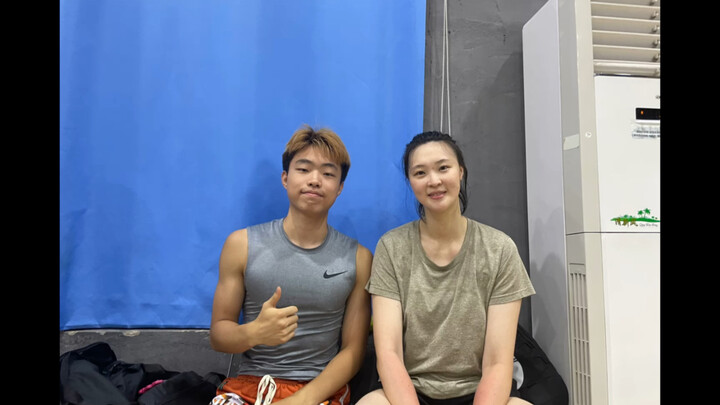 Meeting Hui Ruoqi on the volleyball field
