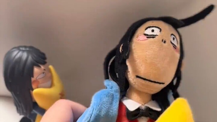 When you have a Nanhe doll... it's so fun! There are many poses to be unlocked!