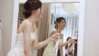 婚纱店求婚的好处是，女生再也不会说自己被求婚时不漂亮了