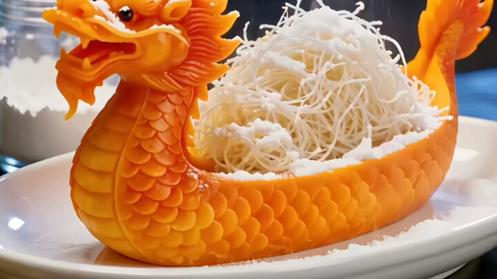 Immersive Experience: Recreating Traditional Dragon’s Beard Noodles with a Qing-Dynasty Imperial Che