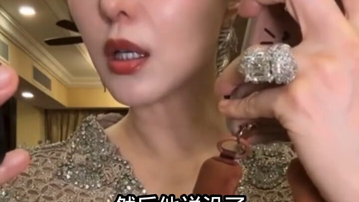 ฟ่านปิงปิง: น้องชายฉัน ฟ่านเฉิงเฉิง ร้องเพลงเหมือนสวดมนต์ ชัดเลยว่าเป็นพี่น้องแท้ๆ