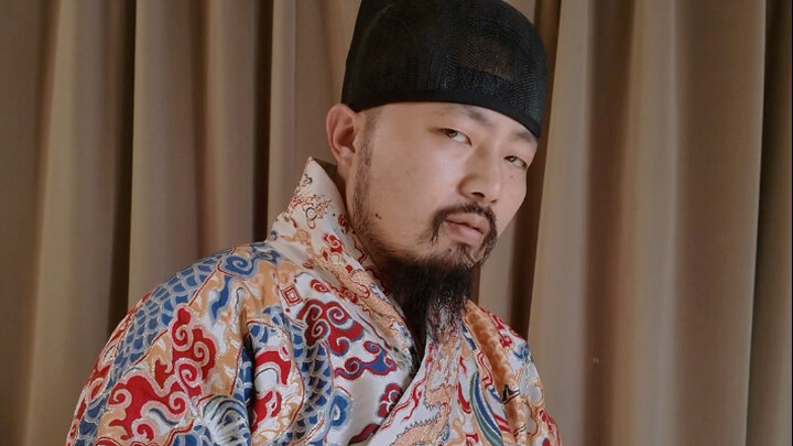 不要暴露你是穿越者