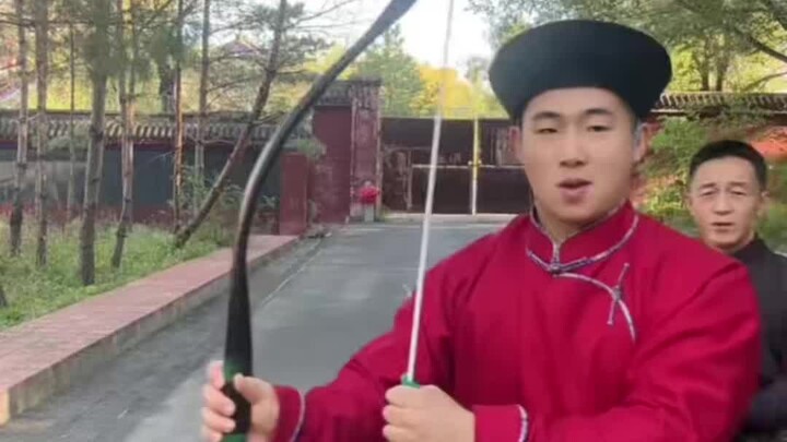 التدريب اليومي المتواصل، فقط لكي أتحوّل يومًا ما من شرنقة إلى فراشة.