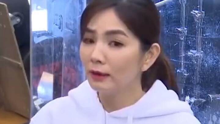 Ella说话尺度好大，这姐是真不拿我们当外人啊，做她的采访一定很轻松吧