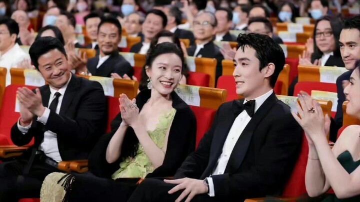 【จู๋อี้หลง】พระเอกหน้าสวยขั้นเทพในดวงใจชาวติ๊กต็อก