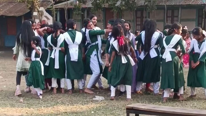 🎵 তালের সাথে তাল মিলিয়ে, আনন্দ ছড়িয়ে দিতে থাকি। ❤️💃নতুন নতুন ভিডিও পেতে NR Tanvir Official-এর পাশে