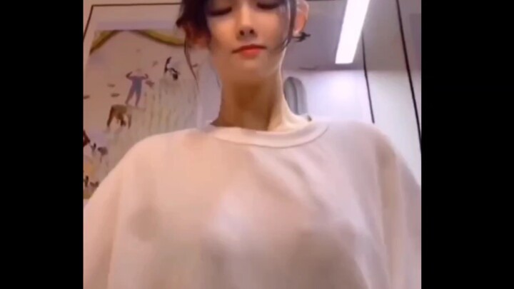 This girlfriend is freaking insane!