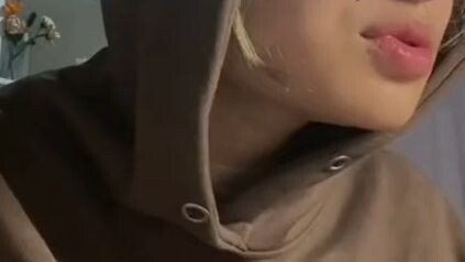 🎶