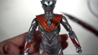 [Mod Play] เป็นคนแรกที่จะลองทาสีใหม่ของ Ultraman Evil Triga และ Evil Tiga Triga