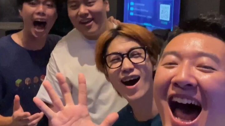 Bạn và anh em có “hiểu ý nhau” kiểu này không?