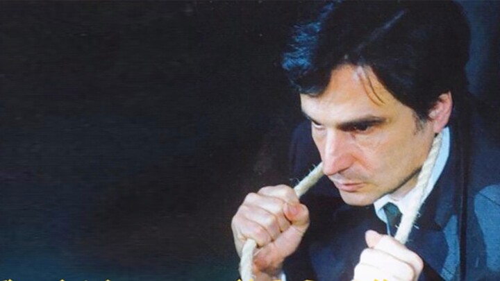 A coward hires a professional killer, with the goal of killing himself? Comedy movie "I hired a prof