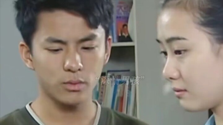Aku menganggapmu sebagai teman sekelas, tapi ternyata kamu malah menganggapku sebagai ibu.