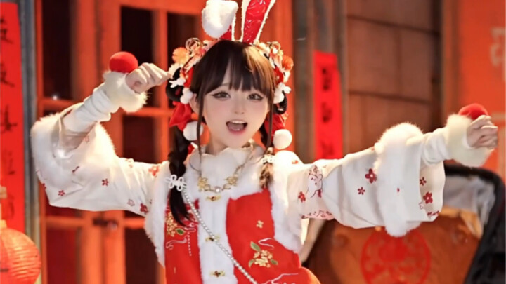 Grab those red envelopes—grab, grab, grab, grab, grab!!!