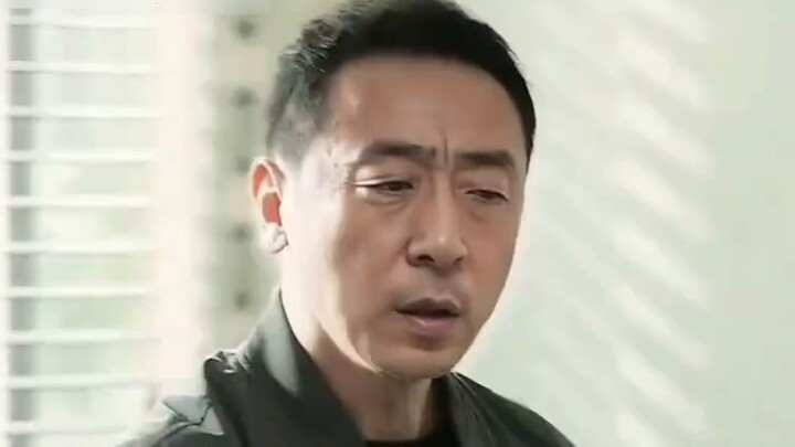Anh rể: Thế anh đổi số điện thoại đi nhé?