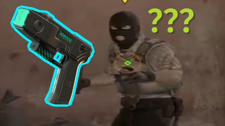 Terus-menerus menyetrum orang yang lewat dengan pistol setrum, membuatnya kebingungan