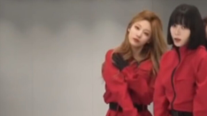 Aespa, panggung spesial “Savage” dari Squid Game, fokus pada Ning Nayeon