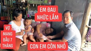 Trao tiền MTQ hỗ trợ đến hoàn cảnh em Hớn 26 tuổi mang căn bệnh thoái hóa khớp háng.