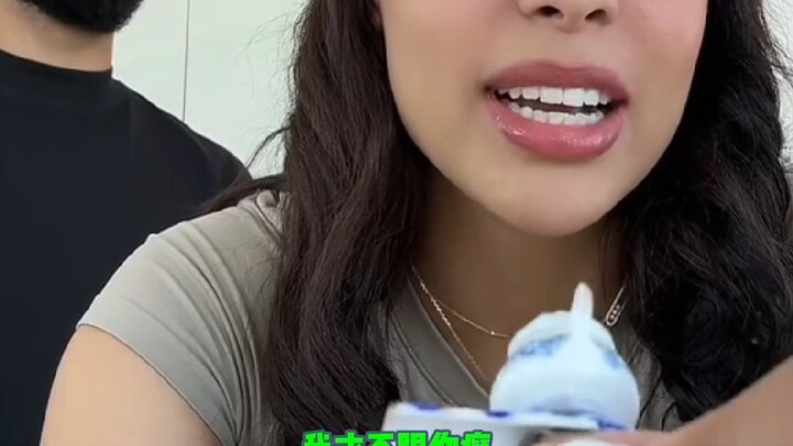 Móng tay kiểu ấm trà, mà còn uống được trà thật đấy!