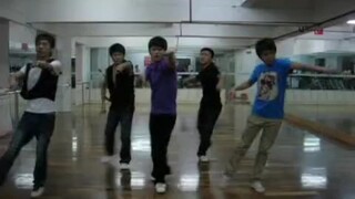 Video nhảy cover Spell của TVXQ