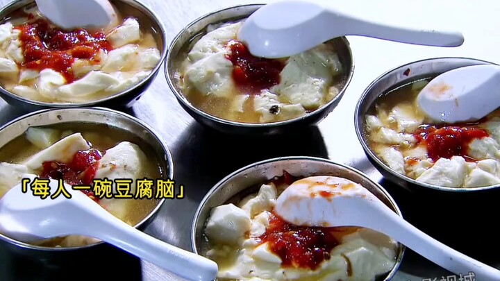 教官给新兵喝豆腐脑，没想到后面有大节目！#影视推荐#吴京