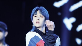 【王一博】三版吹灰舞，每一版都好爱。