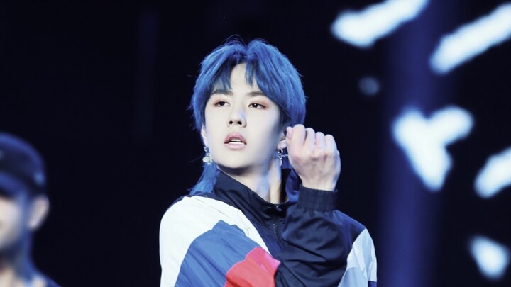 【وانغ يبو】 ثلاث نسخ من رقصة نفخ الرماد، أحب كل نسخة منها.