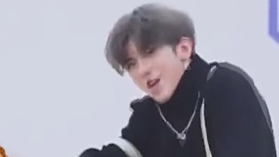 ไก่คุณสวยจังเลย ฉันอยากจะย่างคุณซะหน่อย