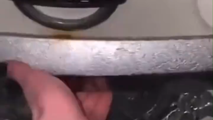 【Meme mỗi ngày #76】Nghe lời ngoan ngoãn đi, rồi sẽ không sao đâu nhé☆～